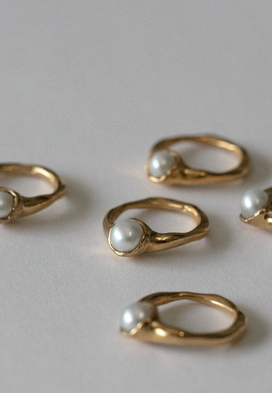 Classic Pearl Ring