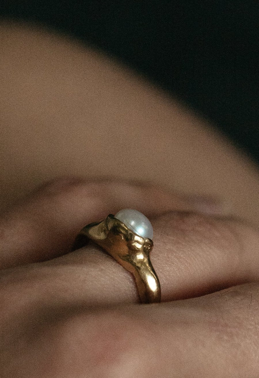 Classic Pearl Ring