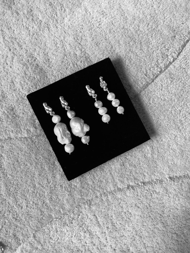 Classic Pearl Earrings 02