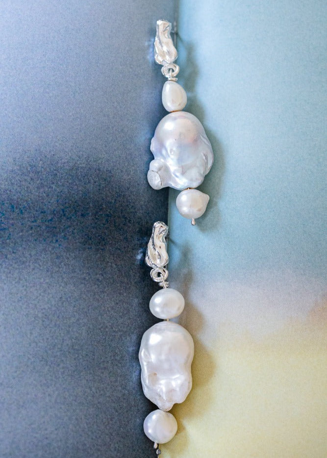 Classic Pearl Earrings 01