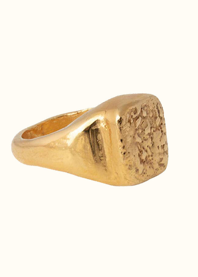 Classic Signet Ring 01